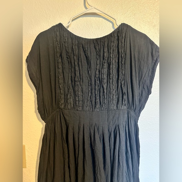 World of Crow dress. Size small. Black. - Picture 6 of 6